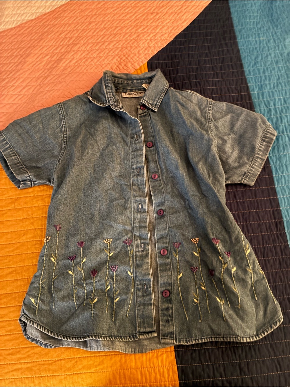 Cabin Creek Denim Short-Sleeve Button-Front Shirt in Blue with Purple Accents
